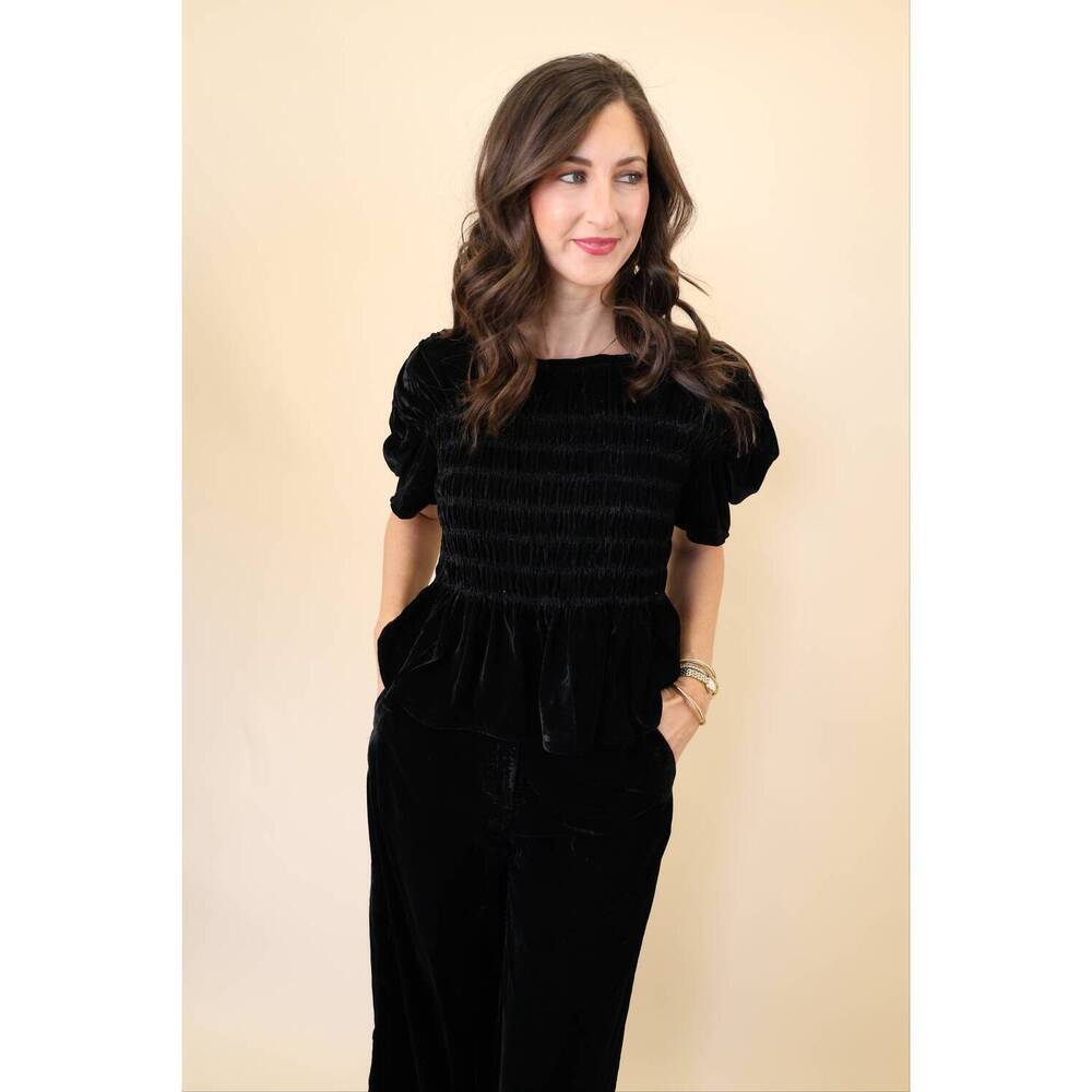 NEW DÈLUC forrest stretch velvet top in black